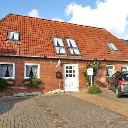 Ostseeferienwohnung Storchennest ダッソー  エクステリア 写真